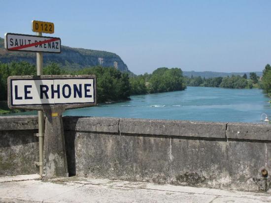 le Rhône à Sault-Brénaz